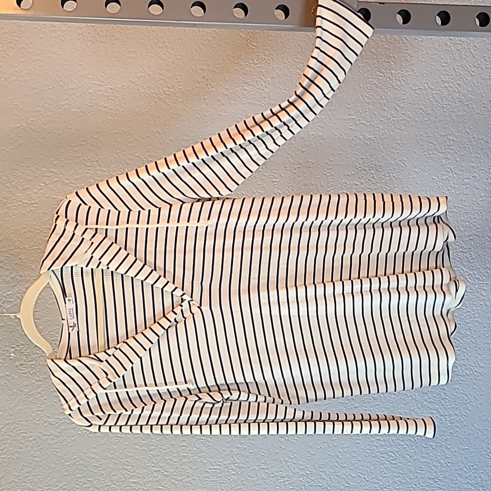 Carve Design, Long Sleeve, Ribbed Knit Top.